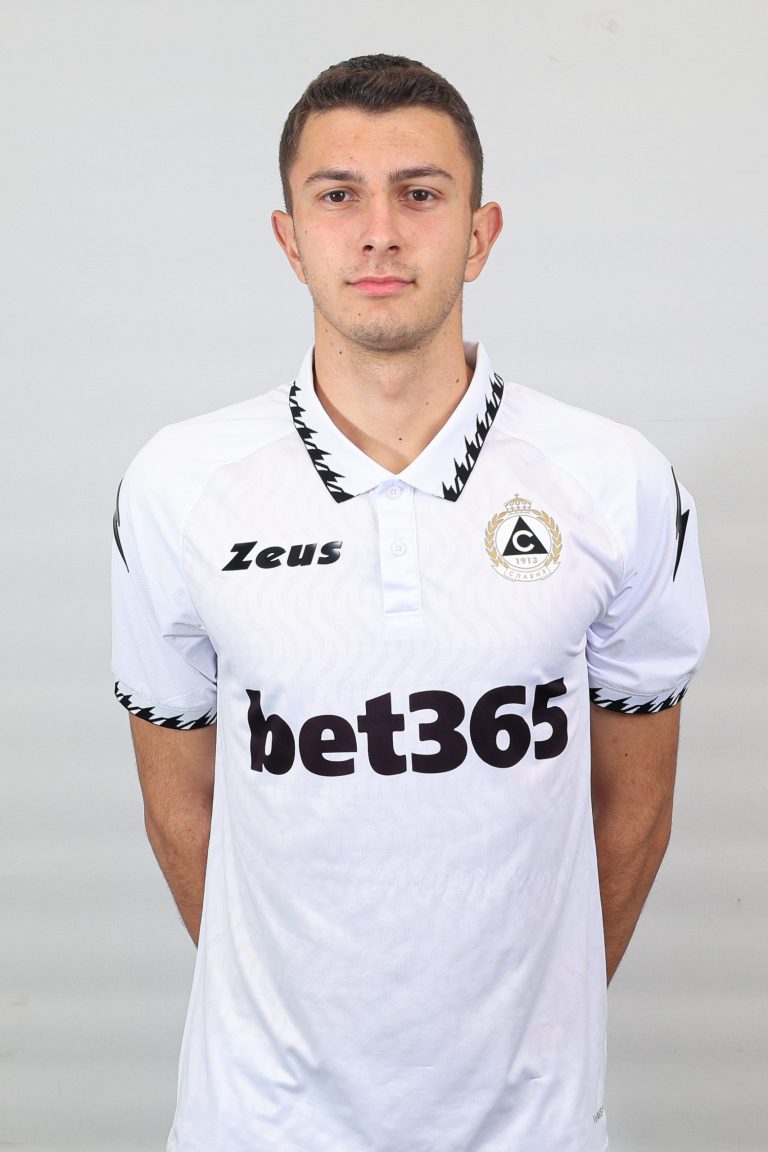 ЦСКА подготвя оферта за привличането на крилото на Славия – Кристиян Балов