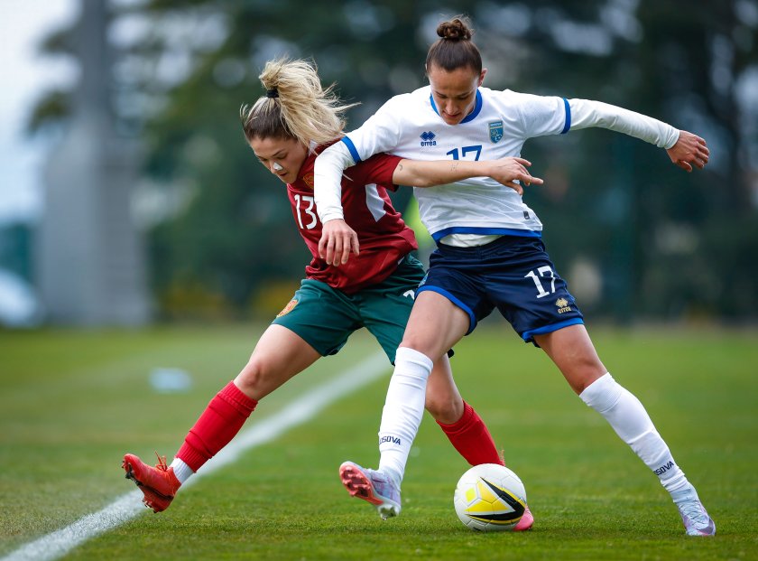 България победи Гибралтар с 5:0… с чужди екипи